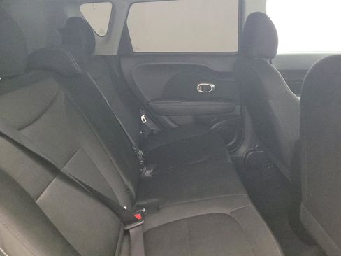 Used 2018 Kia Soul FWD image 19