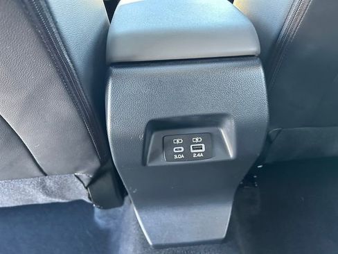 Used 2024 Subaru Crosstrek 2.0i Premium image 16