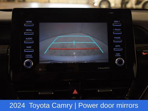 Used 2024 Toyota Camry SE image 18