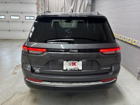 Used 2023 Jeep Grand Cherokee Laredo w/ Luxury Tech Group I AWD/4WD image 26