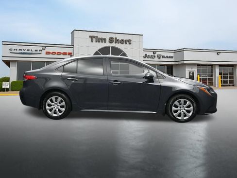Used 2026 Toyota Corolla LE FWD image 6