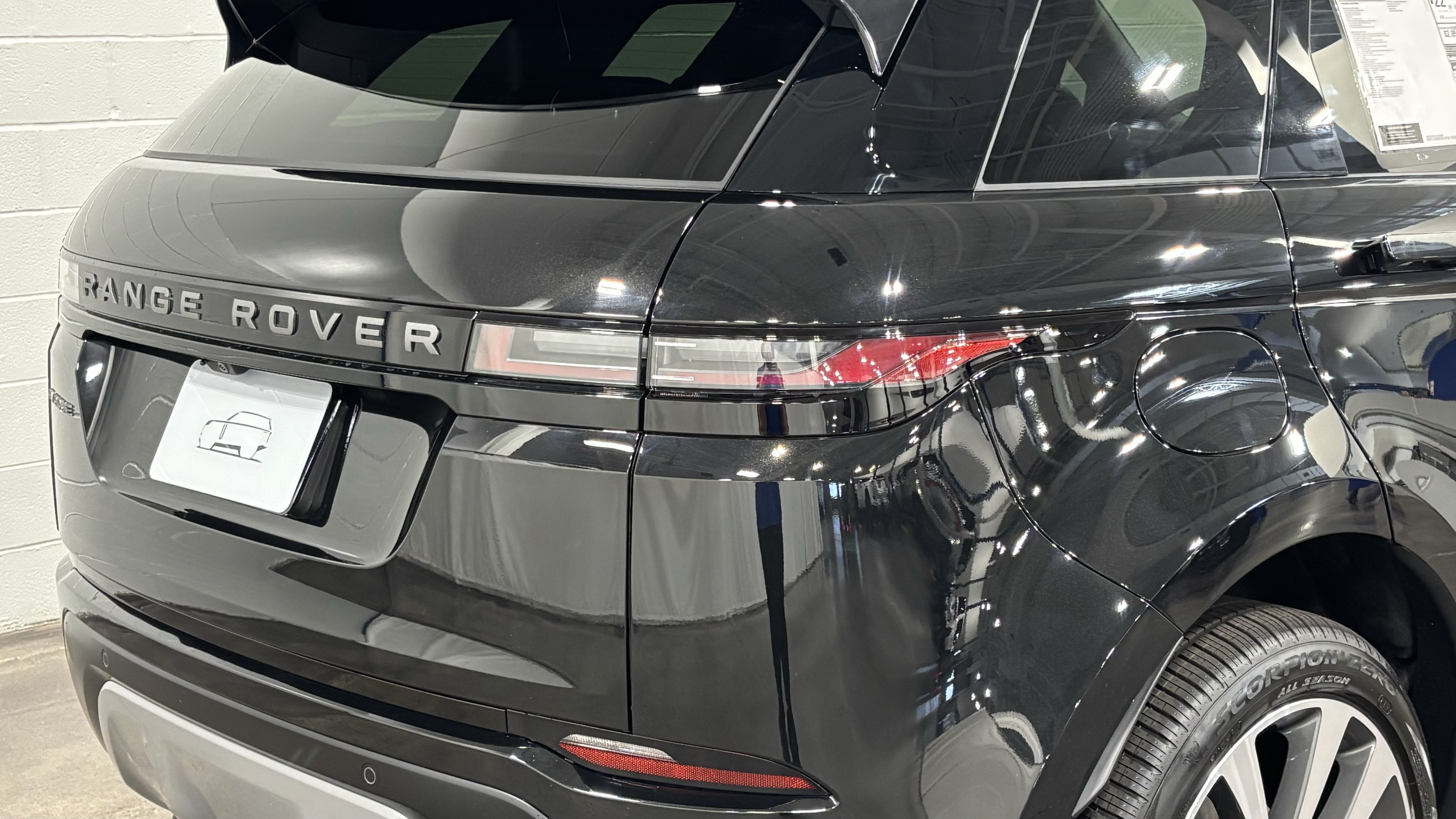 New 2026 Land Rover Range Rover Evoque S AWD/4WD image 18