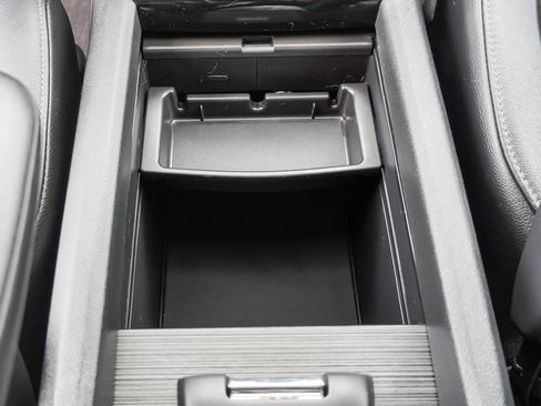 Used 2016 Honda Pilot Touring image 45