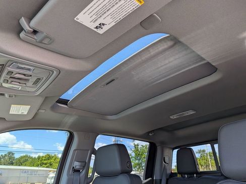 New 2026 Chevrolet Silverado 1500 LTZ w/ LTZ Premium Package AWD/4WD image 17