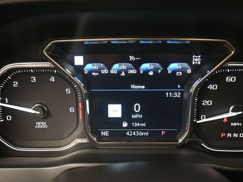 Used 2022 GMC Sierra 1500 AT4 w/ AT4 Premium Package image 9