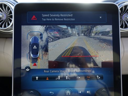 Used 2022 Mercedes-Benz SL 55 AMG 4MATIC w/ Driver Assistance Package image 22