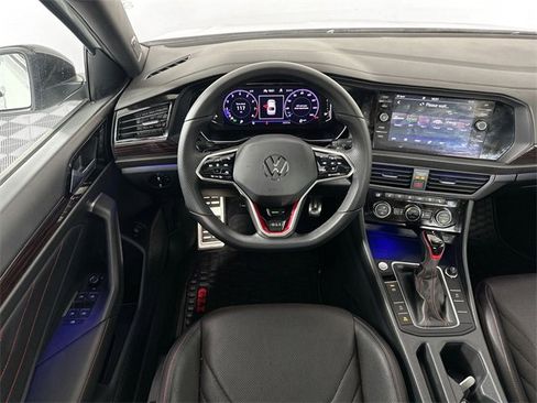 Used 2023 Volkswagen Jetta GLI Autobahn image 11