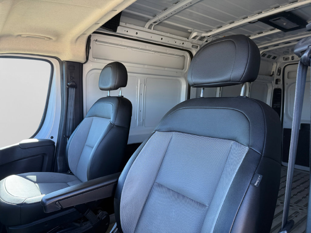 Used 2025 RAM ProMaster 2500 w/ Convenience Group FWD image 23