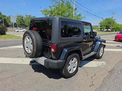 Used 2012 Jeep Wrangler Sahara w/ Dual Top Group AWD/4WD image 4