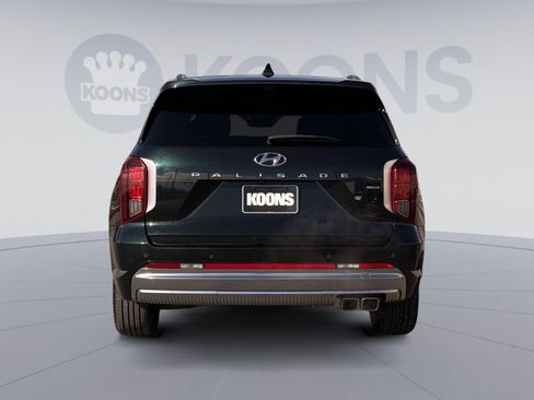Used 2024 Hyundai Palisade Calligraphy image 5