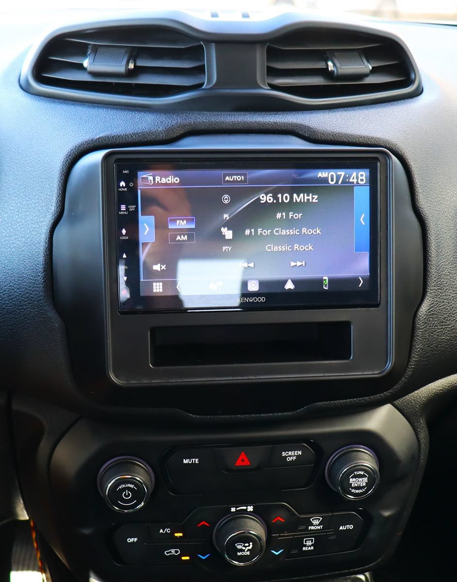 Used 2020 Jeep Renegade Latitude w/ Popular Equipment Group FWD image 44
