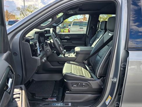 New 2026 GMC Sierra 1500 AT4X AWD/4WD image 15