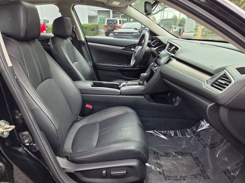 Used 2016 Honda Civic Touring image 17