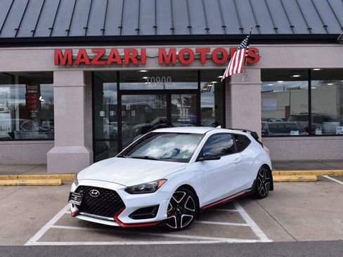 Used 2020 Hyundai Veloster N w/ Performance Package image 2