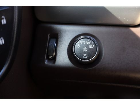 Used 2015 Chevrolet Tahoe LTZ RWD image 36