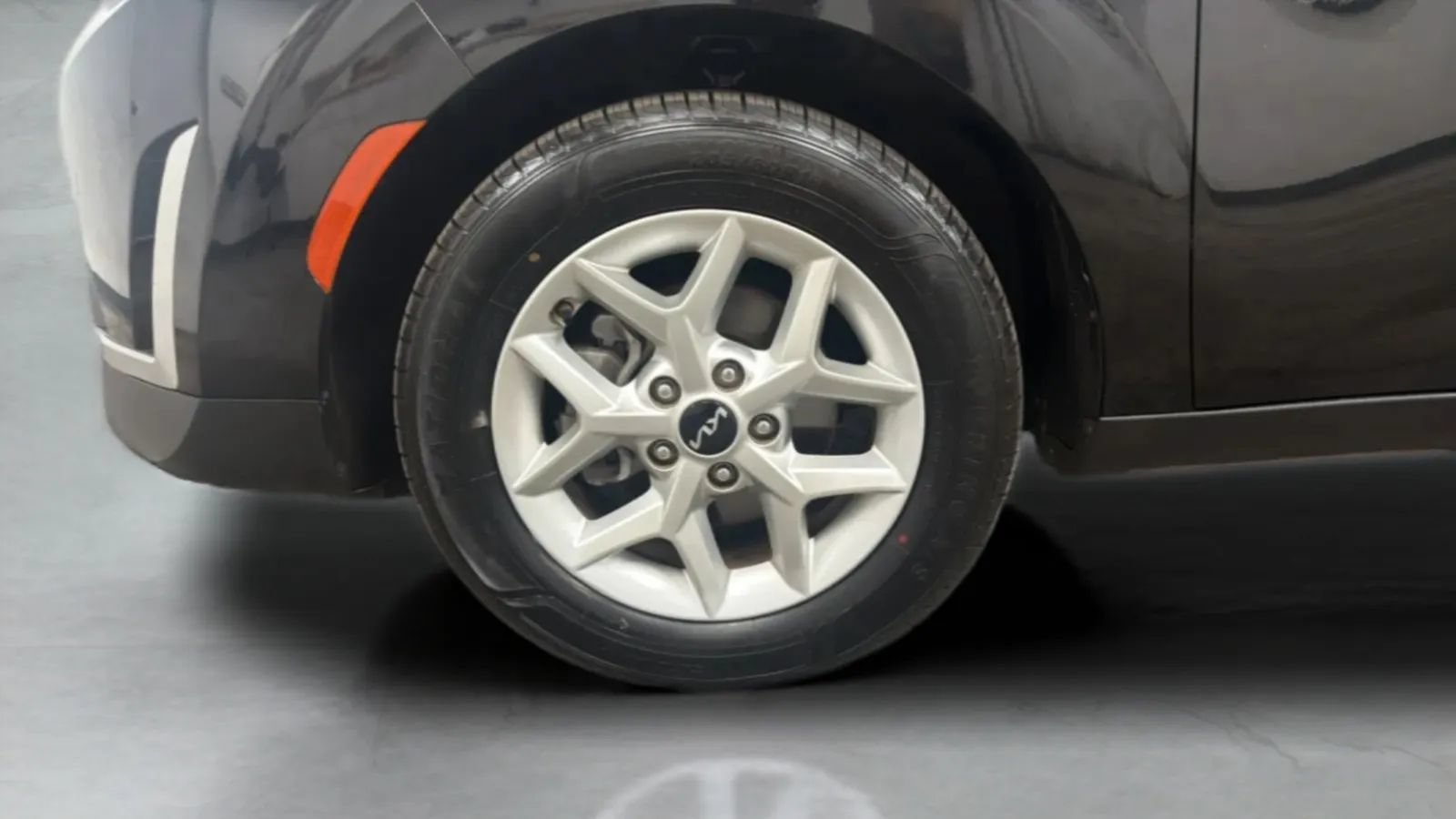 Used 2023 Kia Soul LX w/ LX Technology Package FWD image 27
