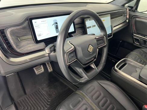Used 2022 Rivian R1T Launch Edition image 17