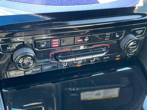 Used 2024 Jeep Grand Cherokee Limited image 41