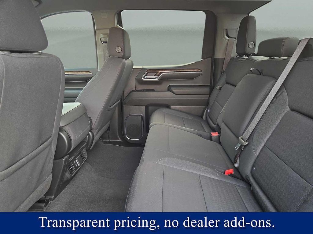 Used 2024 GMC Sierra 1500 Elevation AWD/4WD image 13