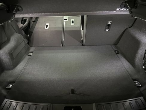 New 2026 Land Rover Range Rover Evoque S image 28