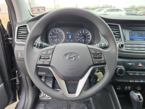 Used 2017 Hyundai Tucson SE image 25