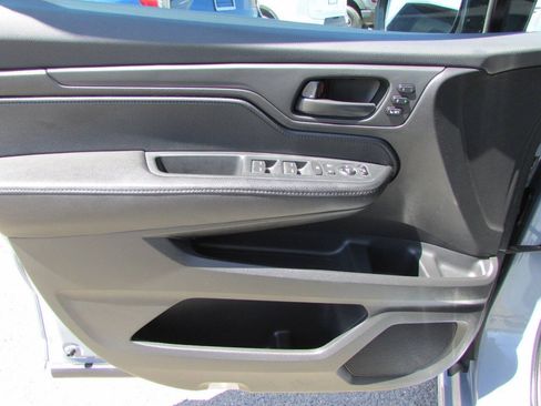 Used 2024 Honda Odyssey Sport image 15