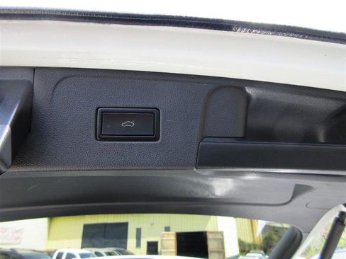 Used 2021 Volkswagen Atlas SE image 7