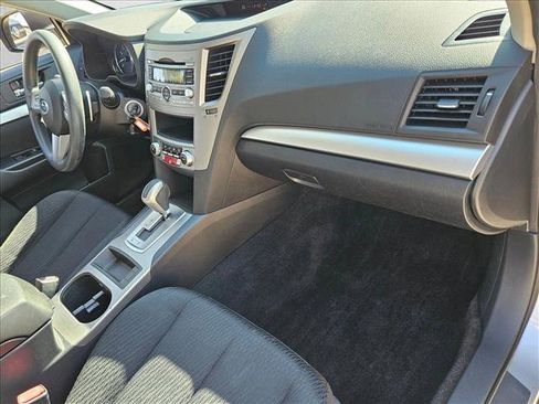 Used 2011 Subaru Outback 2.5i image 19