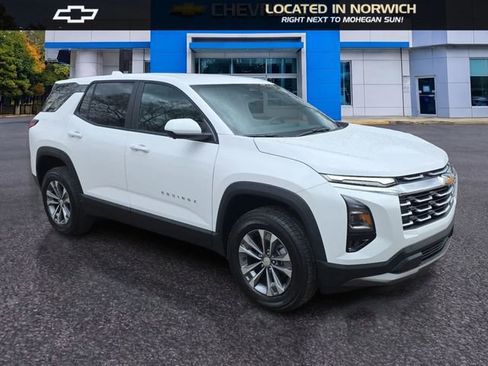 New 2026 Chevrolet Equinox LT FWD image 3