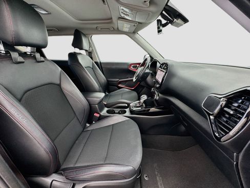Used 2023 Kia Soul GT-Line FWD image 20