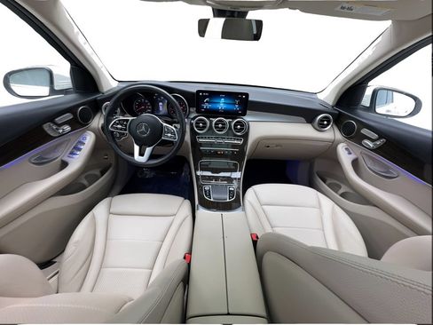 Used 2021 Mercedes-Benz GLC 300 image 35