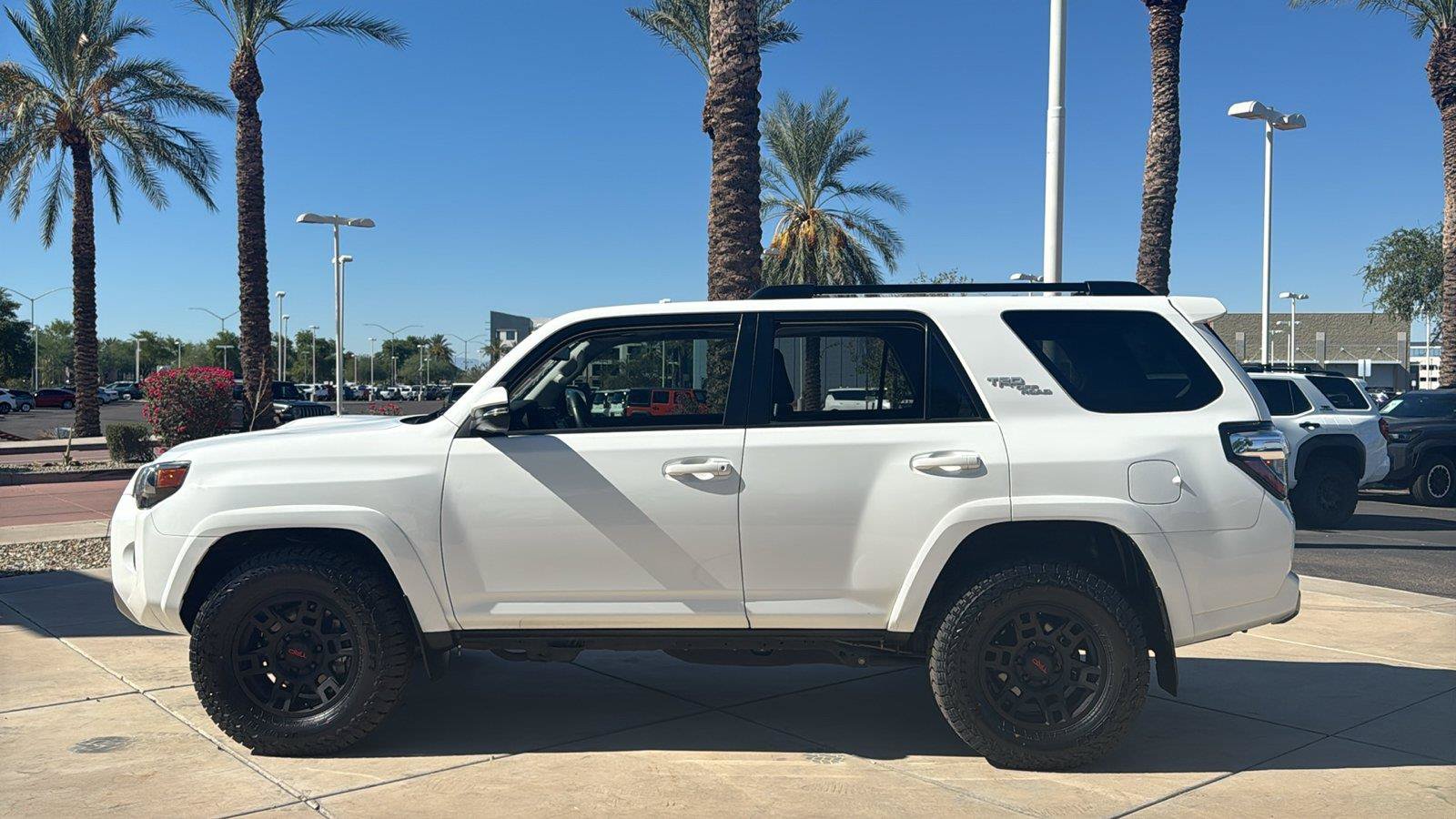 Used 2023 Toyota 4Runner TRD Off-Road Premium w/ Moonroof Package AWD/4WD image 5