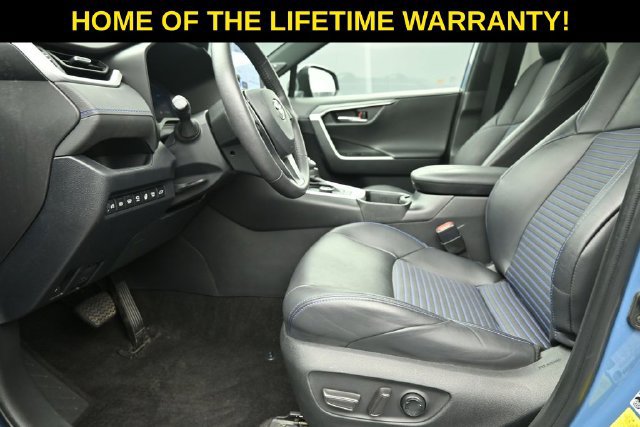 Used 2023 Toyota RAV4 XSE AWD/4WD image 14