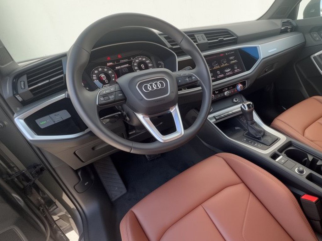 Certified 2025 Audi Q3 2.0T Premium w/ Convenience Package AWD/4WD image 4