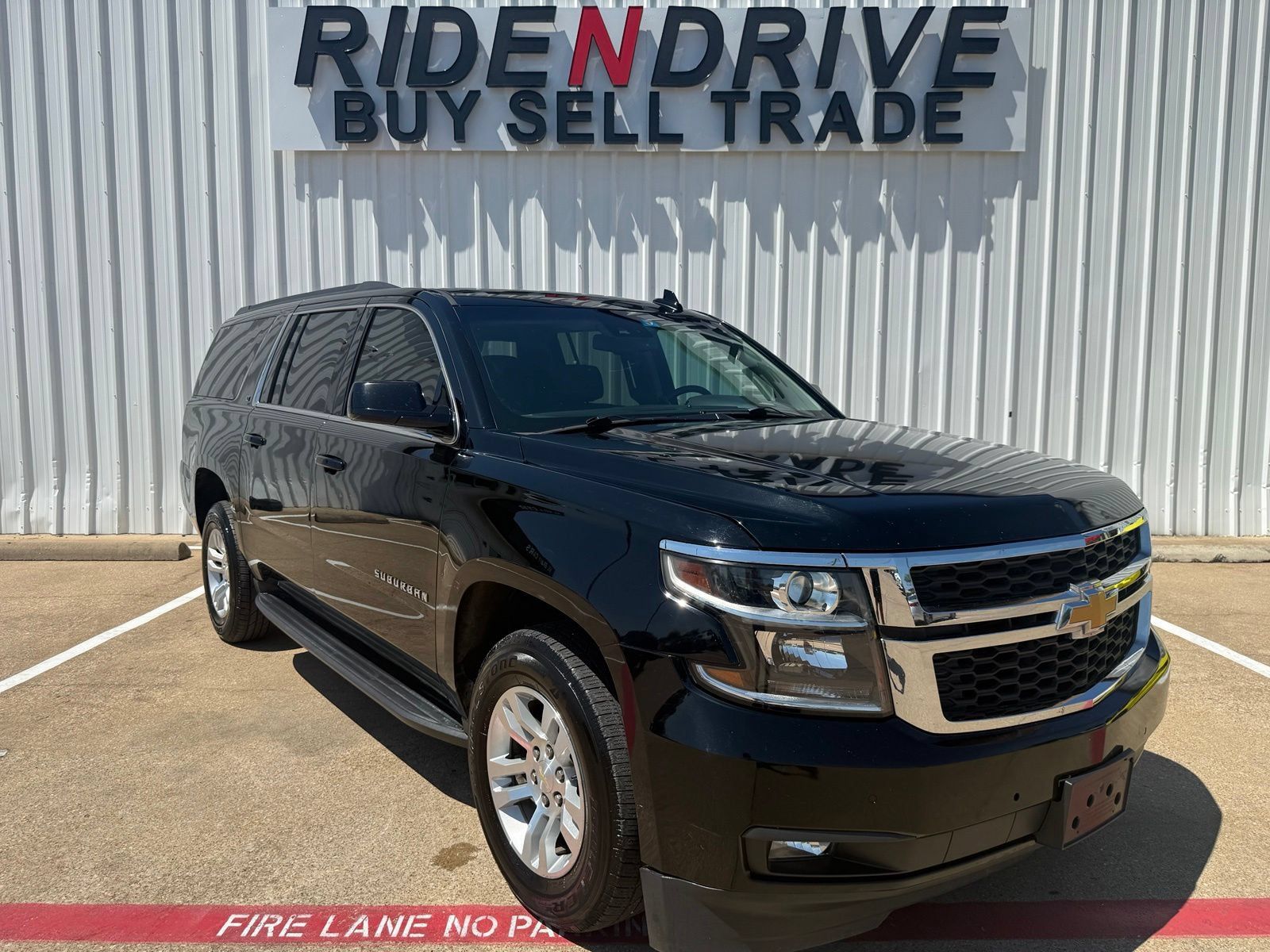 Used 2019 Chevrolet Suburban LT AWD/4WD image 9