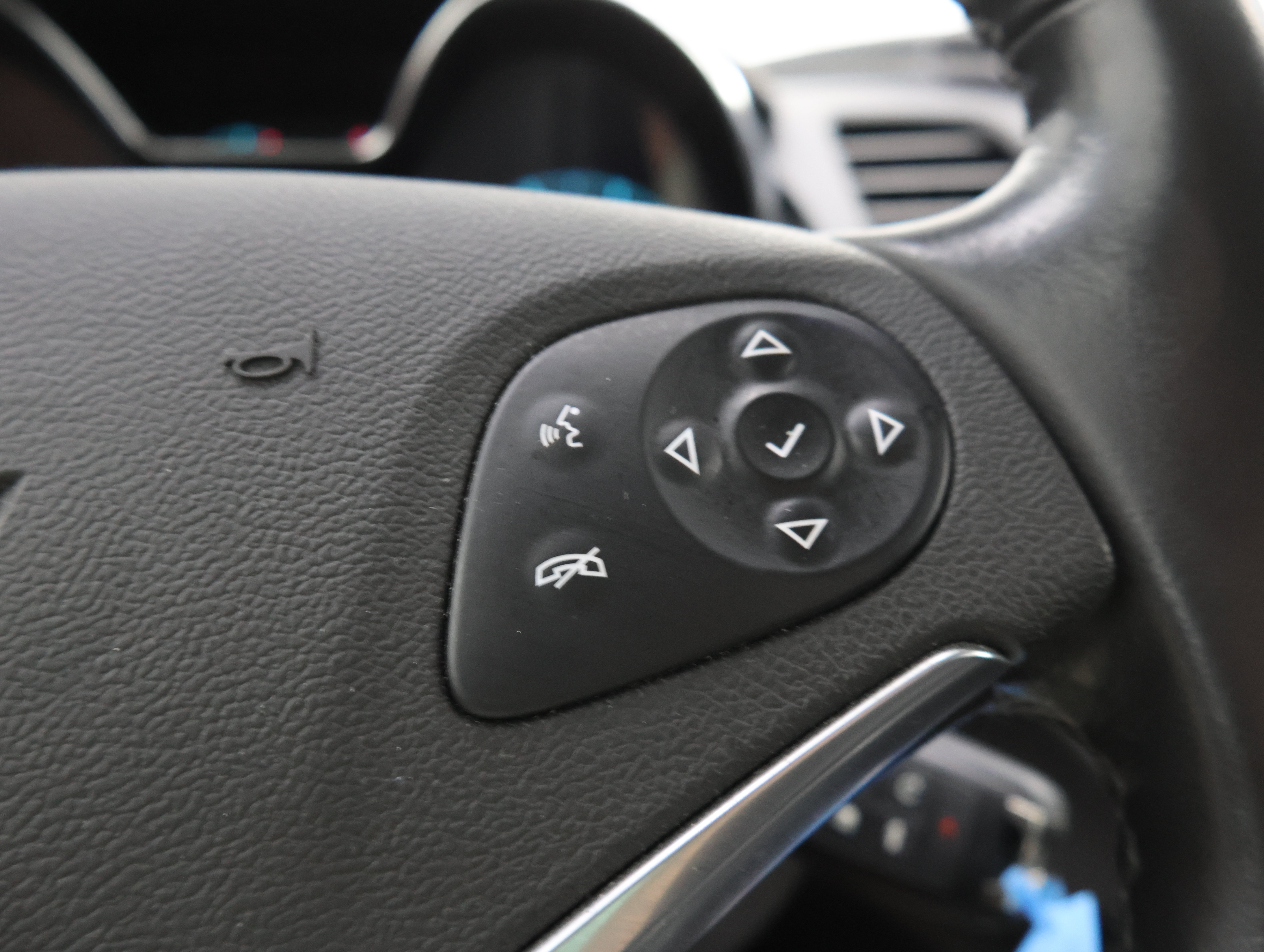 Used 2015 Chevrolet Impala LT w/ Convenience Package FWD image 14