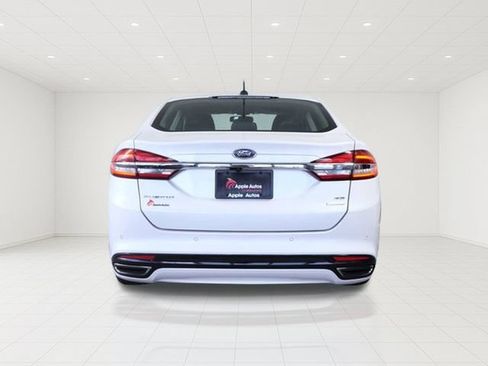 Used 2017 Ford Fusion SE w/ Equipment Group 202A AWD/4WD image 5