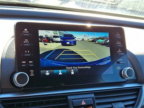 Used 2022 Honda Accord Sport image 18