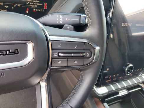 Used 2025 GMC Yukon Denali w/ Sun & Power Step Package AWD/4WD image 26
