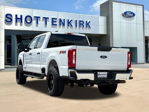 Used 2023 Ford F250 XLT w/ FX4 Off-Road Package AWD/4WD image 7