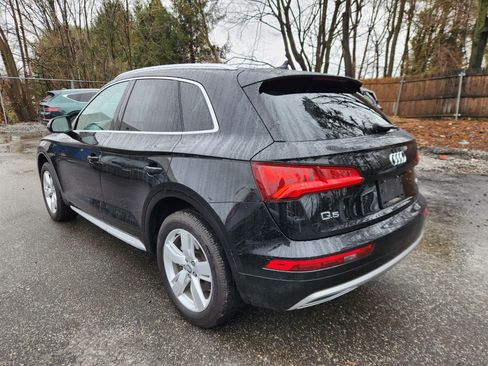 Used 2018 Audi Q5 2.0T Premium Plus w/ Premium Plus Package image 3