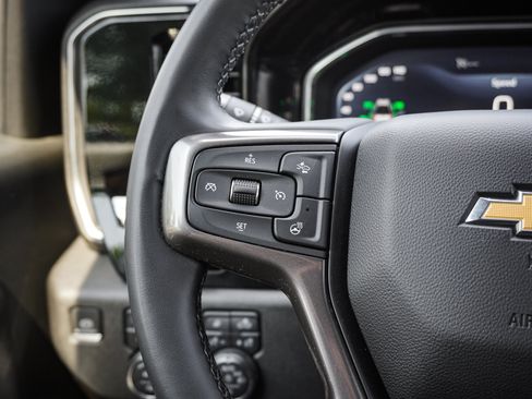 Used 2024 Chevrolet Silverado 2500 High Country w/ High Country Premium Package AWD/4WD image 19