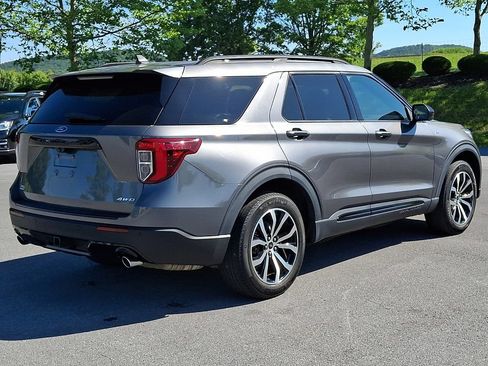 Used 2023 Ford Explorer ST-Line w/ Class IV Trailer Tow Package AWD/4WD image 9