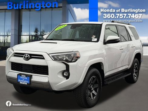 Used 2024 Toyota 4Runner TRD Off-Road Premium image 1