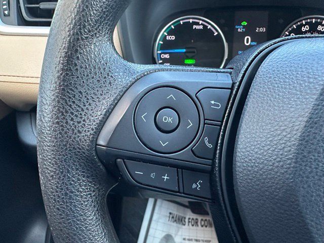 Used 2021 Toyota RAV4 LE AWD/4WD image 16
