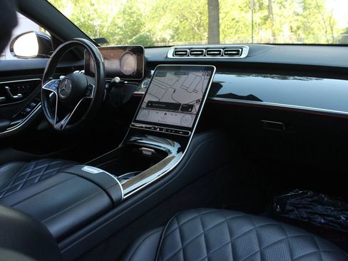 Used 2022 Mercedes-Benz S 500 4MATIC image 26