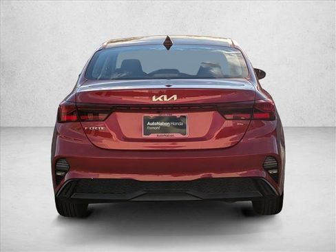 Used 2024 Kia Forte LXS image 7