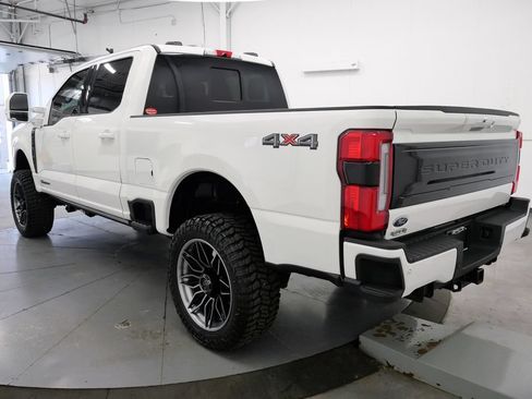 Used 2026 Ford F250 Platinum AWD/4WD image 5