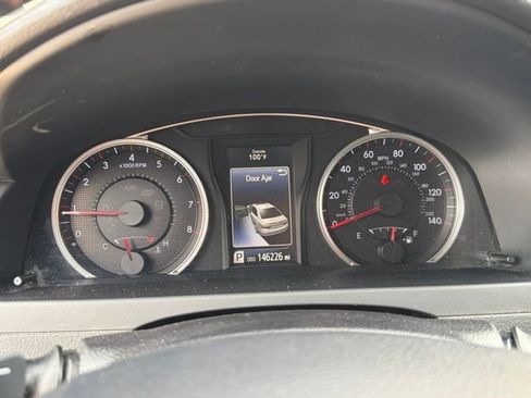 Used 2015 Toyota Camry SE FWD image 28