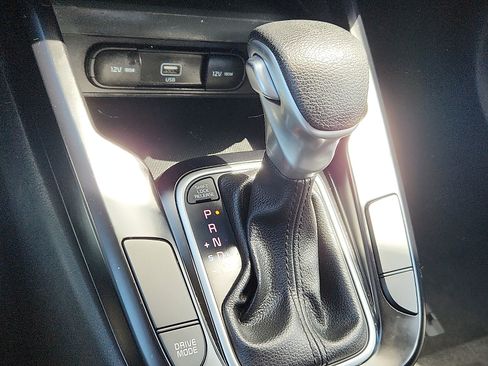 Used 2020 Kia Soul S FWD image 14